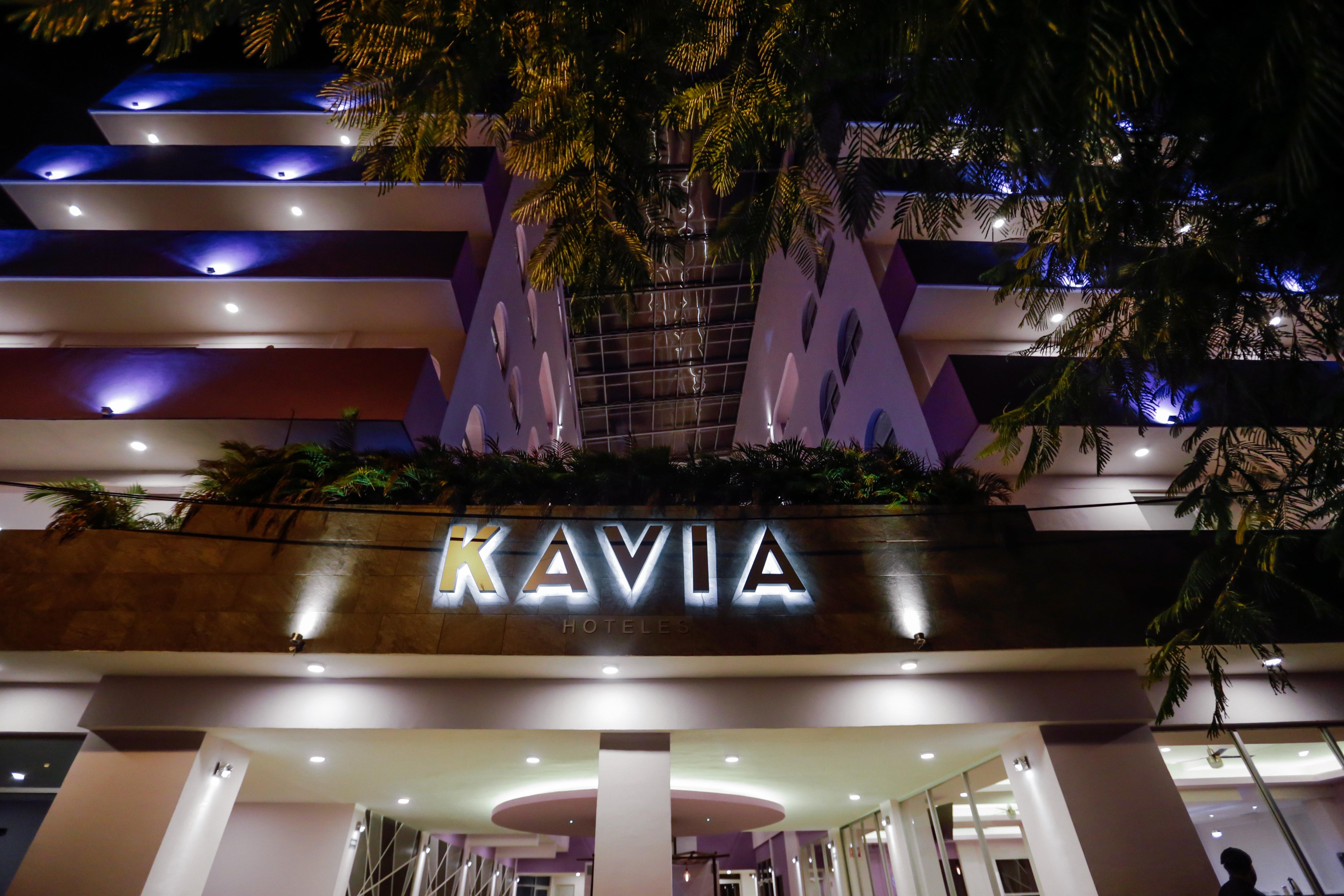 Hotel Kavia Канкун Екстериор снимка
